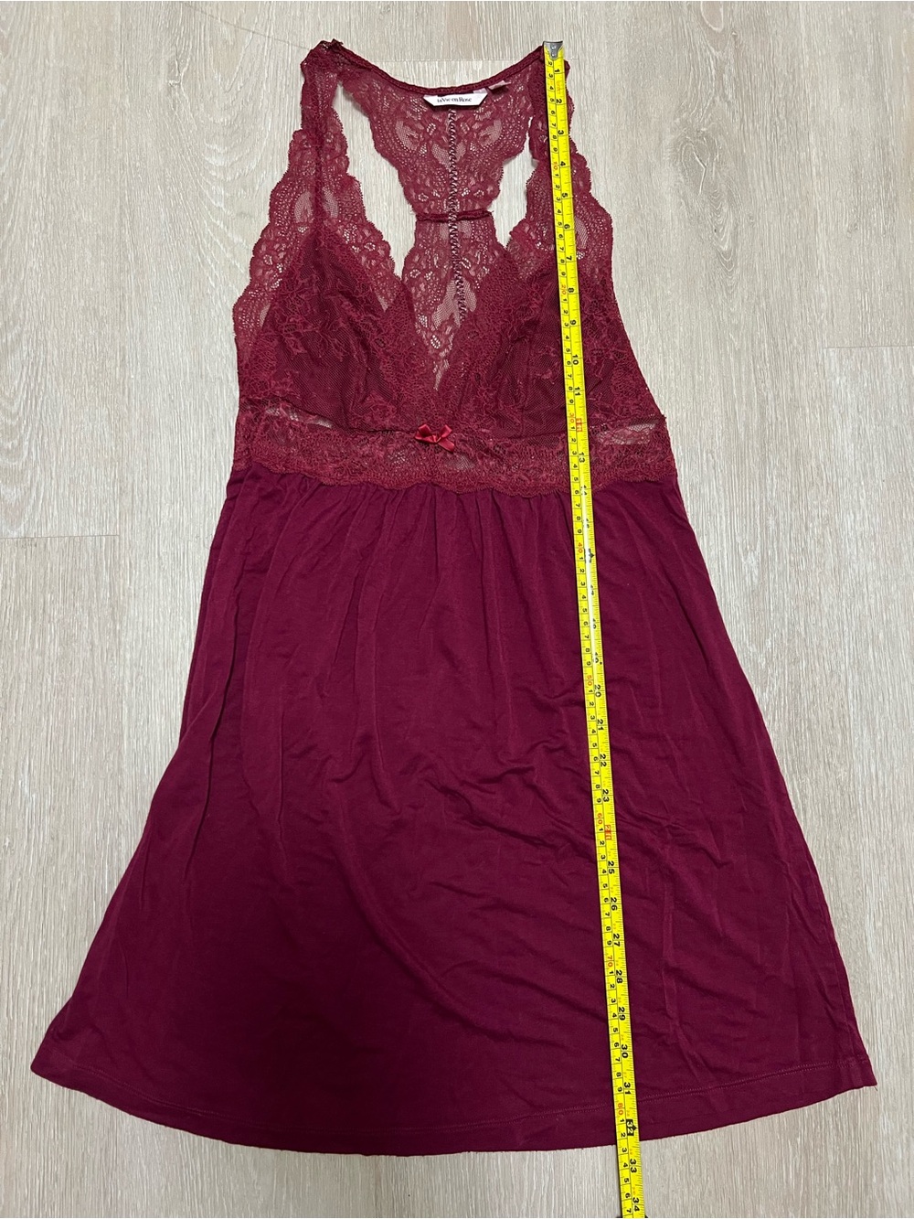 Y2K Le Vie En Rose Lace Trim Deep V Neck Chemise in Burgundy Women’s Small - Picture 6 of 7
